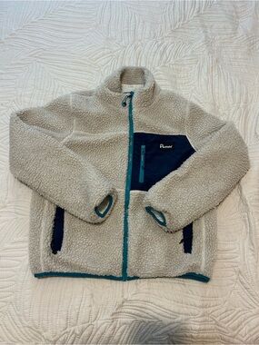 Penfield Women’s Cream Sherpa Jacket with Navy Panel and Teal Trim